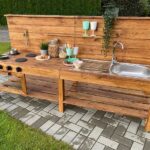 Neue Outdoorküche für die orange Gruppe